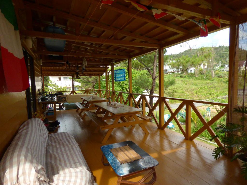 Hotel Tropical Surf House Okinawa Onna Exteriér fotografie