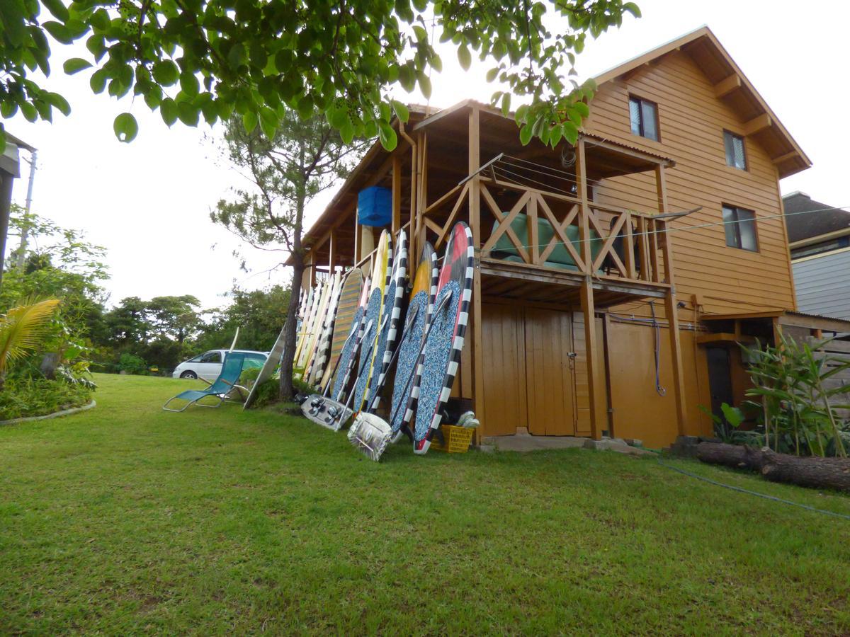 Hotel Tropical Surf House Okinawa Onna Exteriér fotografie